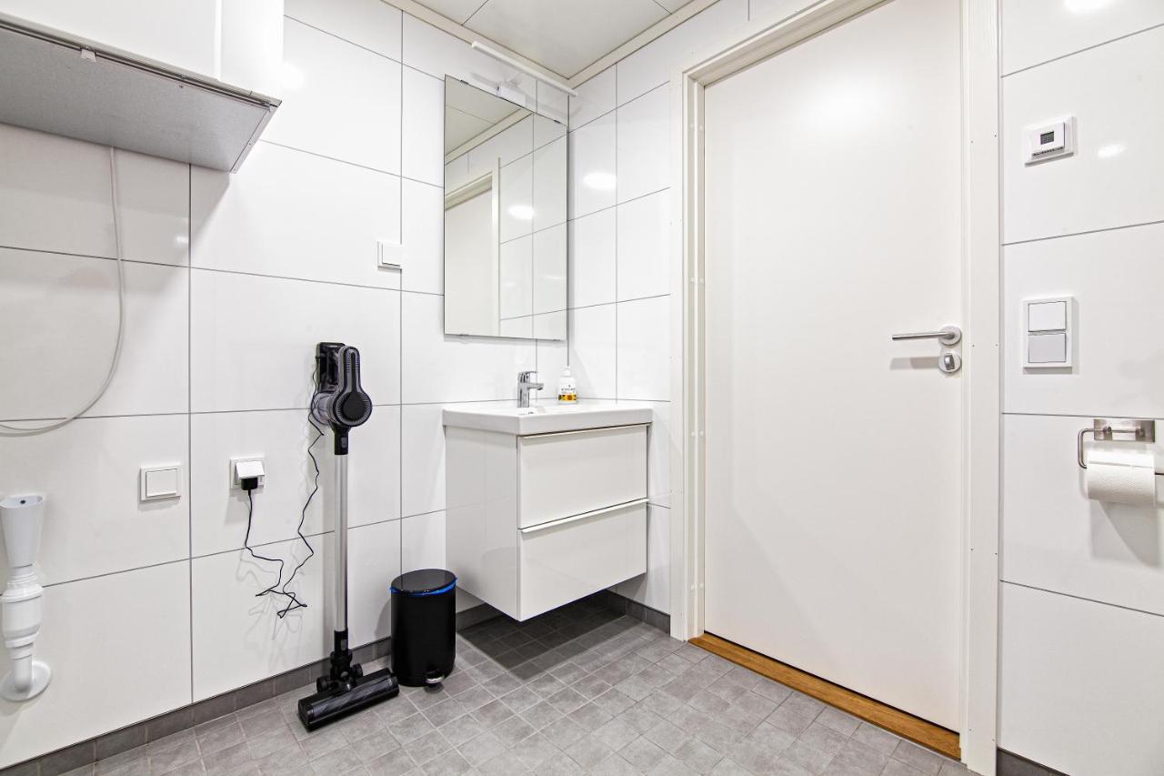 Stylish And Serviced Studio Apartment In Lofoten Svolvær Extérieur photo